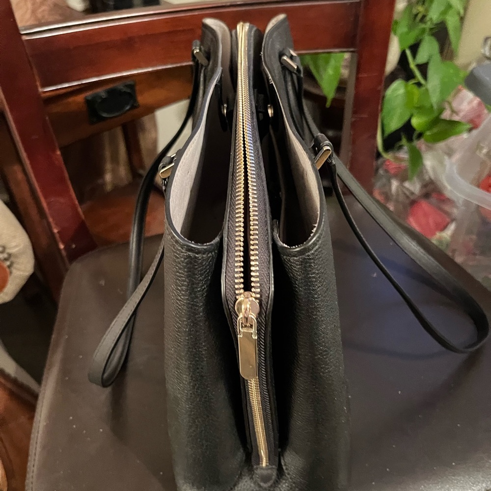 Kate Spade New York bag - Picture 3 of 9